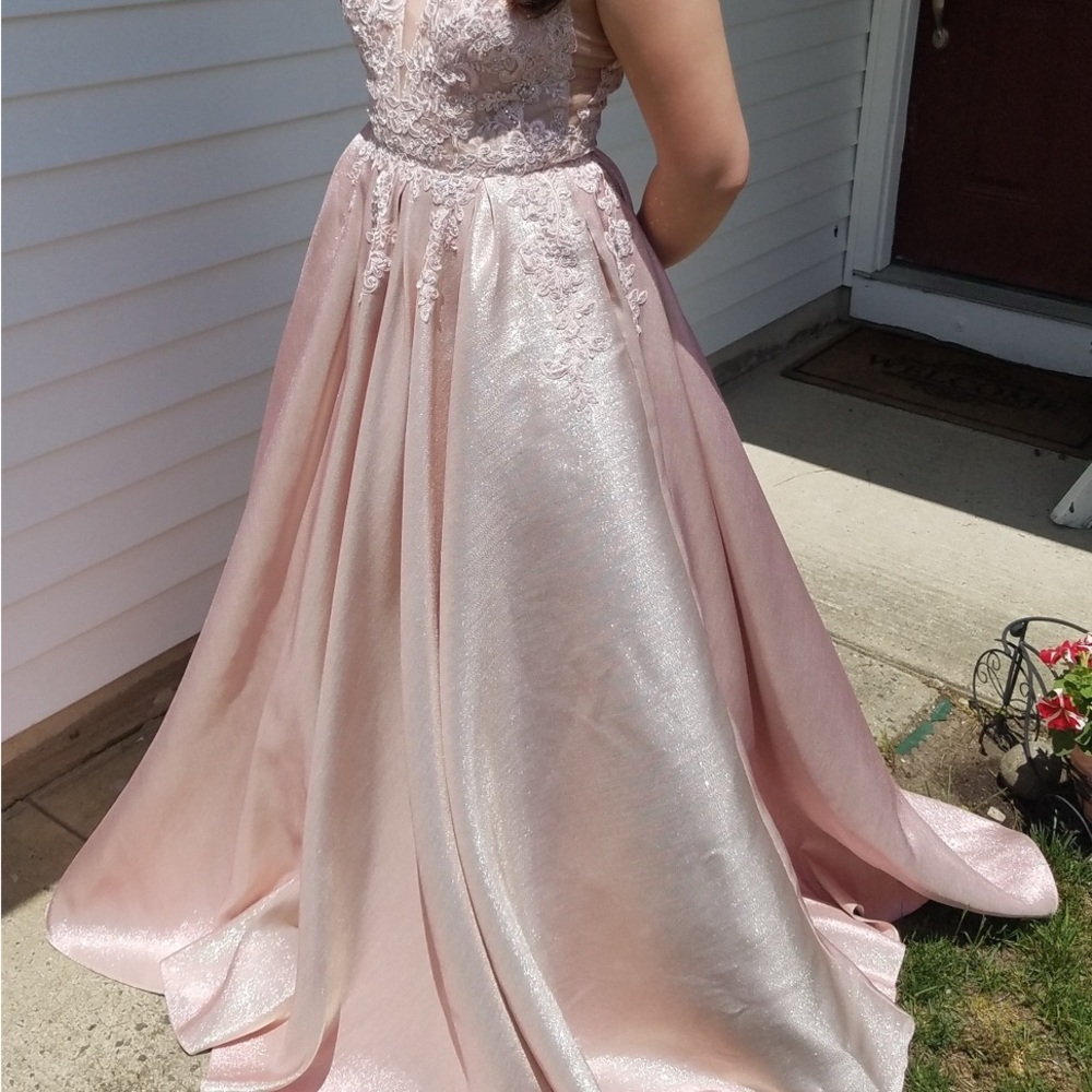 Elegant Pink Lace Evening Gown